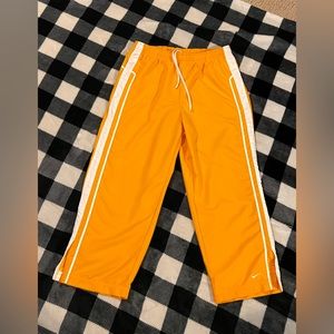 Nike Women’s athletic capris